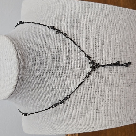 BRONZE TONE DAINTY DAISY CHAIN NECKLACE - Picture 1 of 4